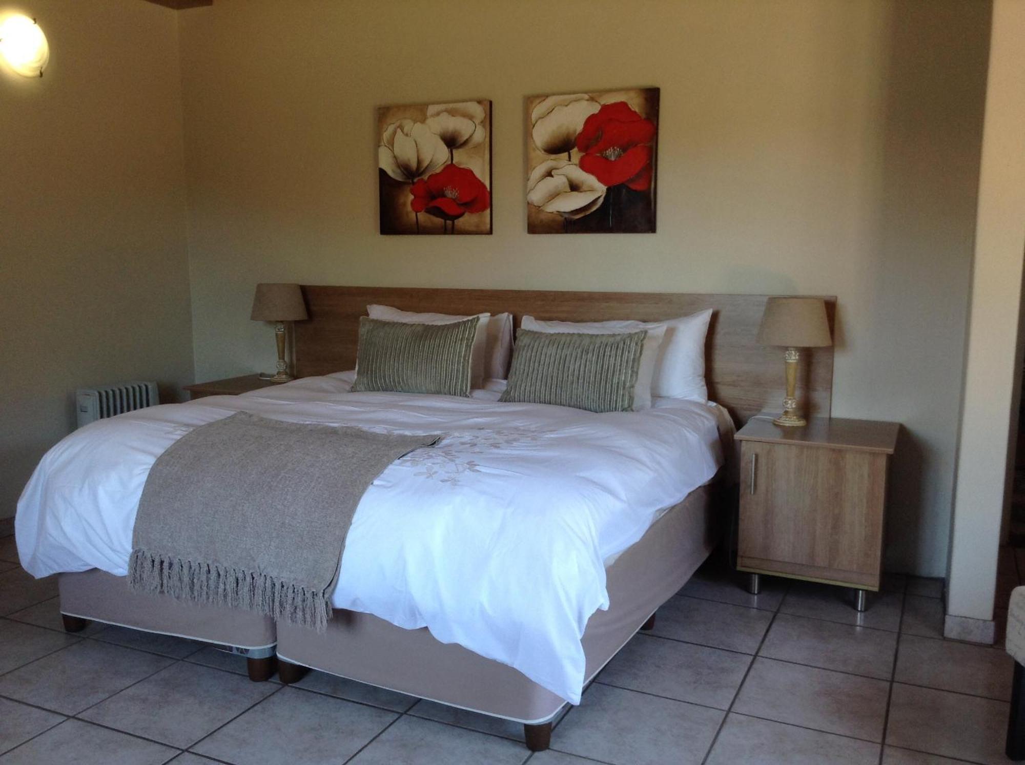 12 On Vaal Drive Guesthouse Vanderbijlpark Zimmer foto